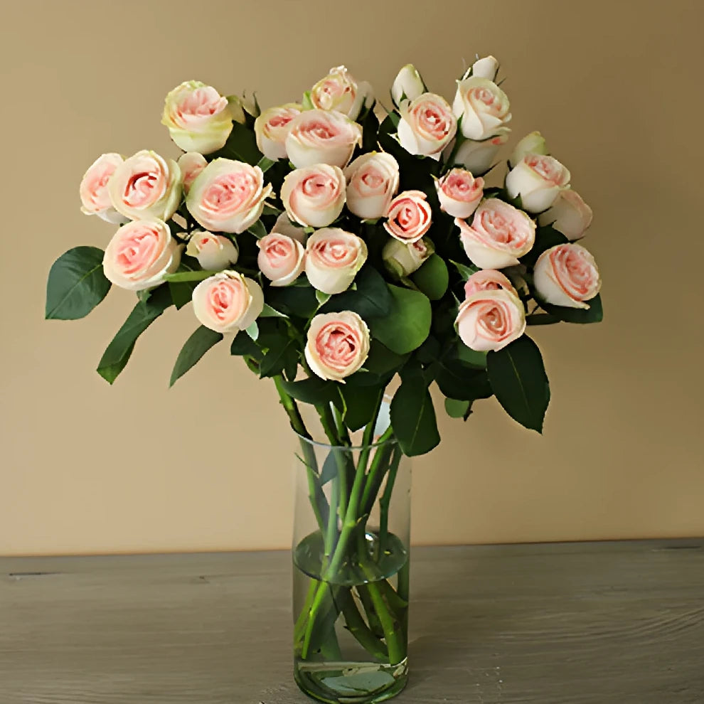 Blush Majolika Roses Spray - alternative 4
