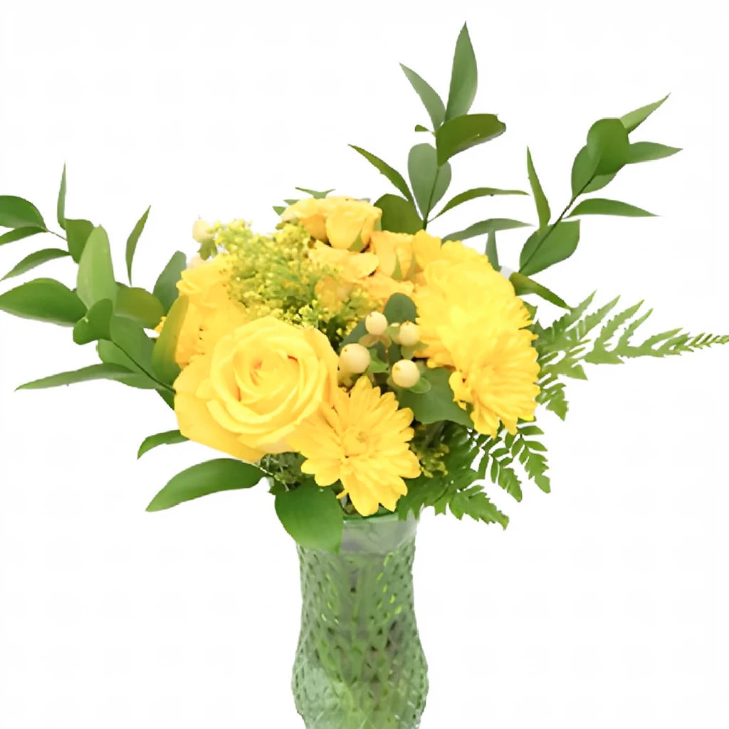 Kiss of Yellow Centerpieces - main